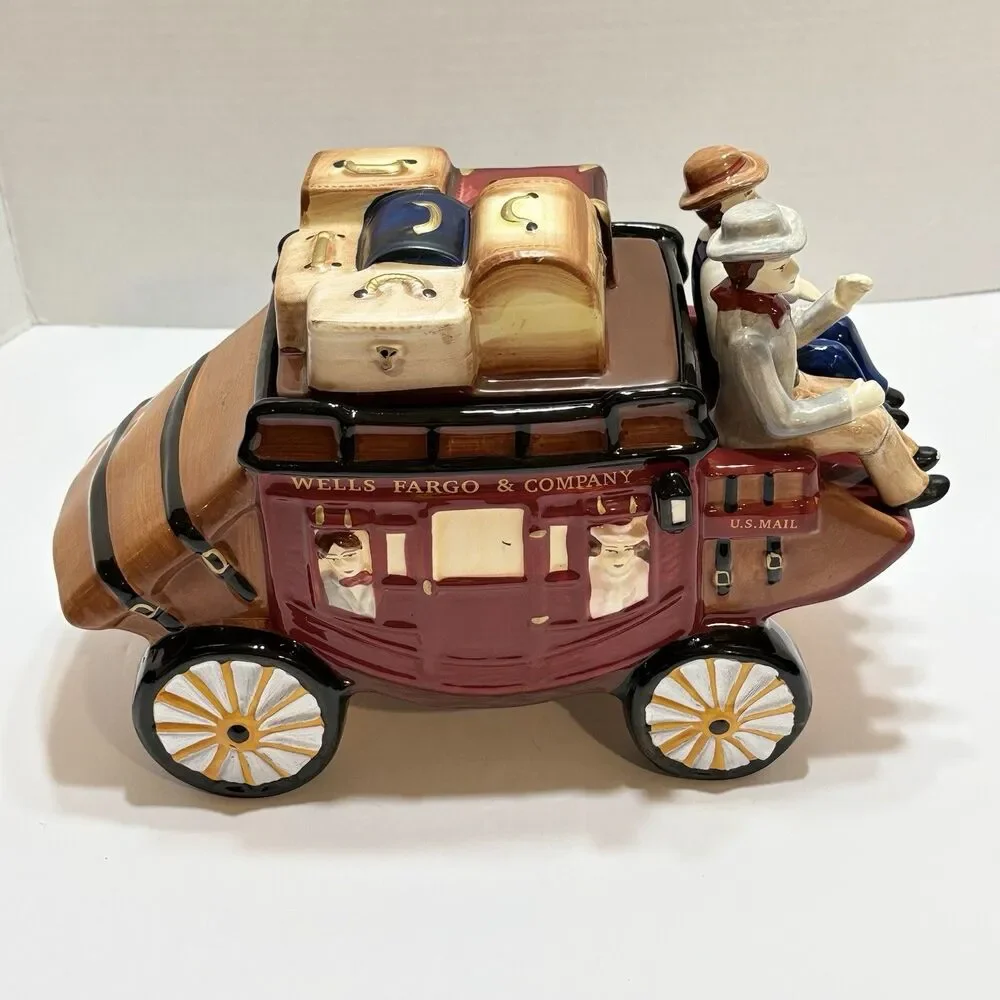 WELLS FARGO & COMPANY (U.S. MAIL) Stagecoach Ceramic COOKIE JAR (2011) READ